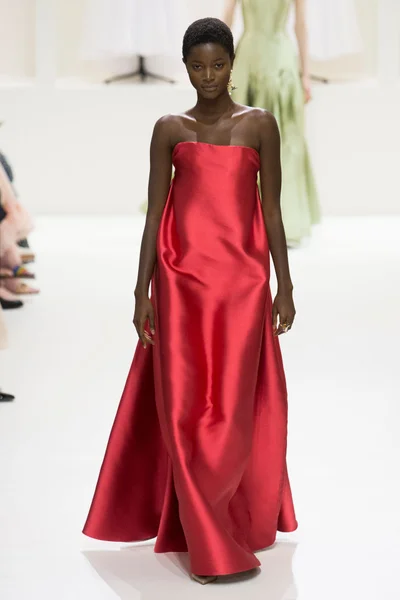 Look 69